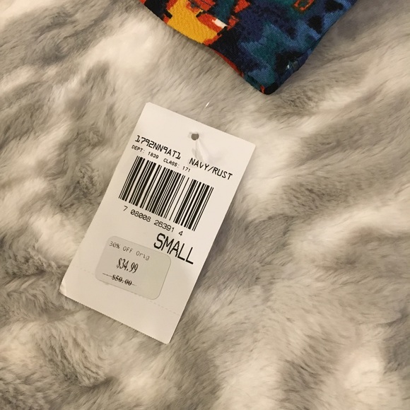 NWT - Picture 4 of 4